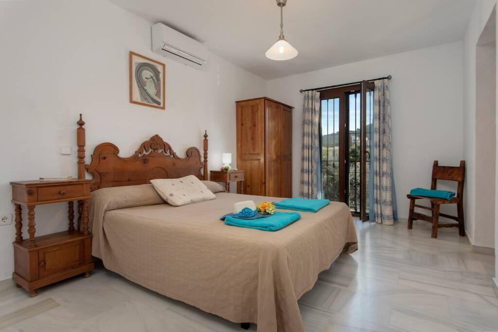 Preciosa Villa Con Gran Piscina Y Fabulosas Vistas Alhaurin de la Torre Bagian luar foto