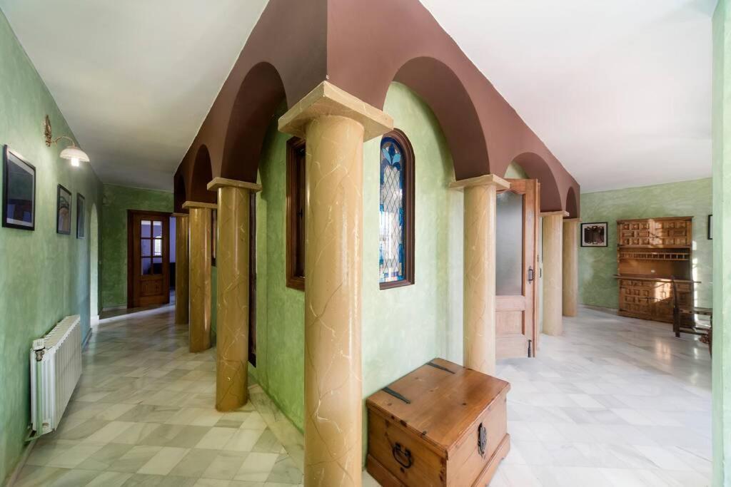 Preciosa Villa Con Gran Piscina Y Fabulosas Vistas Alhaurin de la Torre Bagian luar foto